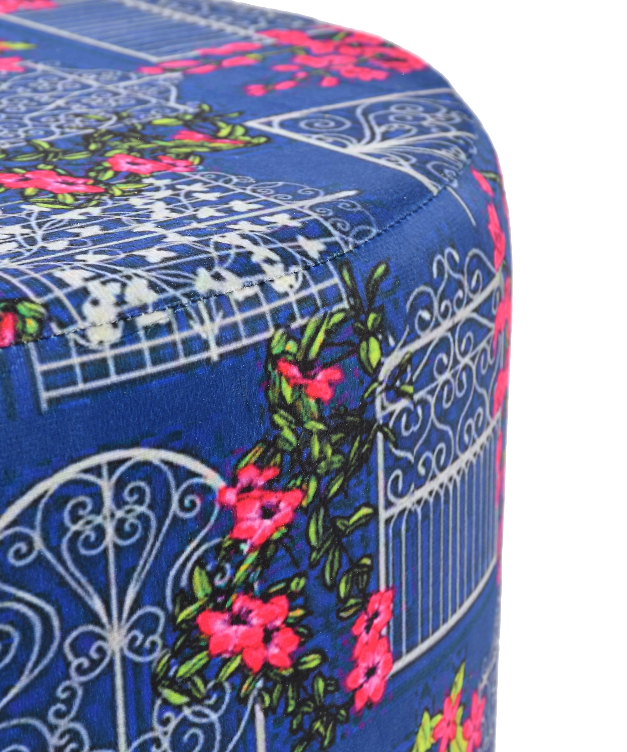 NACIA Elegant Ottoman Stool - Soft Cushioned Top for Seating & Footrest - Space-Saving, Stylish Design for Living Room, Bedroom & Office Spaces