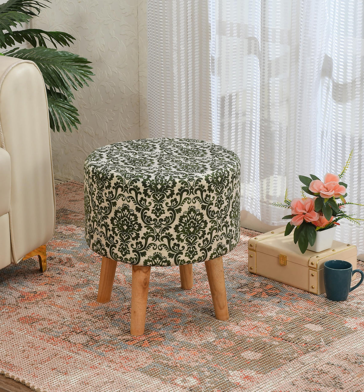 NACIA Elegant Ottoman Stool - Soft Cushioned Top for Seating & Footrest - Space-Saving, Stylish Design for Living Room, Bedroom & Office Spaces