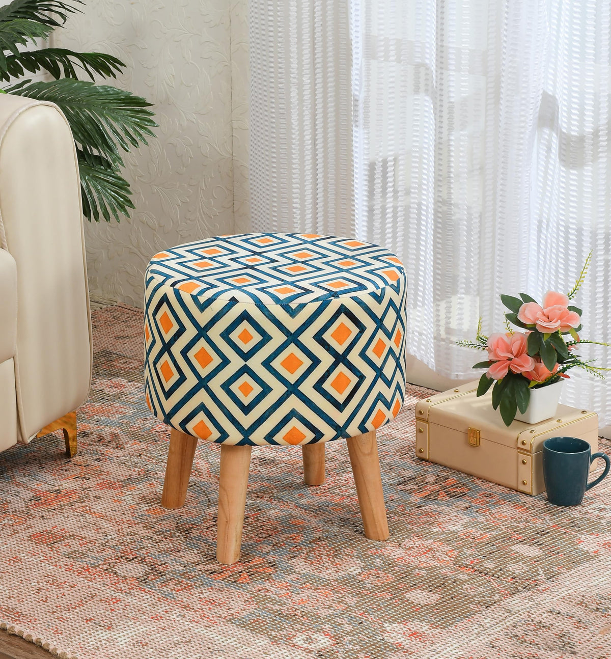 NACIA Elegant Ottoman Stool - Soft Cushioned Top for Seating & Footrest - Space-Saving, Stylish Design for Living Room, Bedroom & Office Spaces