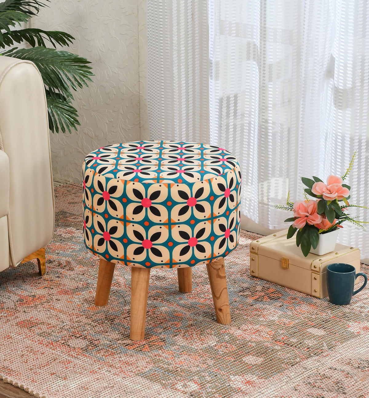 NACIA Elegant Ottoman Stool - Soft Cushioned Top for Seating & Footrest - Space-Saving, Stylish Design for Living Room, Bedroom & Office Spaces